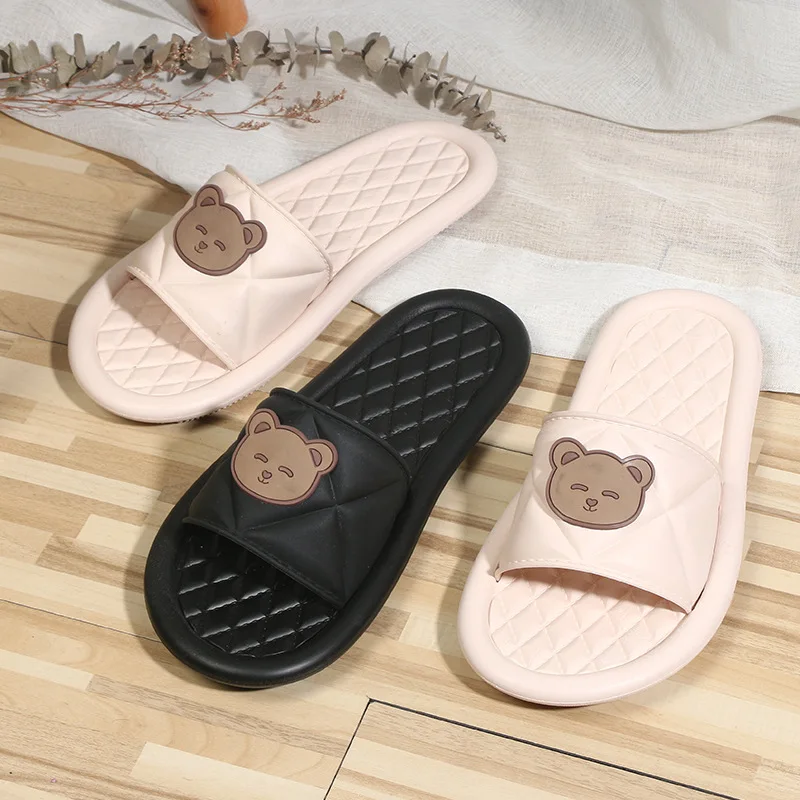 

Japanese-style Bear Indoor Home Sandals and Slippers Women Summer Bathroom Slippers Casual Soft Slippers Flat Flip Flops