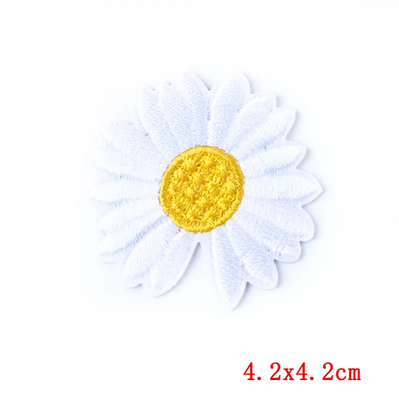 10/20PCS Wholesale Cartoon Patch Daisy Sun Flower Applique Embroidered Patches for Clothing Iron On Patches Children On Clothes images - 6