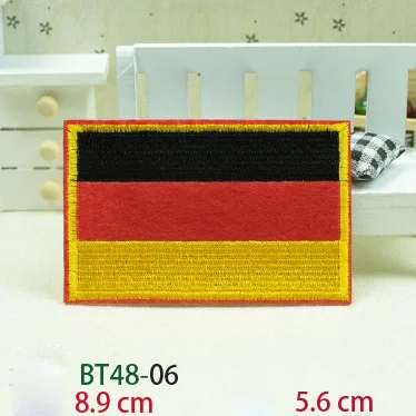 Вышитые крючком поверхности цельнокроеное платье заплатка Национальный флаг 3D