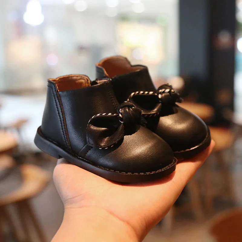 Модные ботинки из натуральной кожи с бантом для девочек симпатичная детская