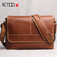 aetoo retro crazy horse leather mens shoulder bag leather handmade messenger bag first layer leather casual messenger bag