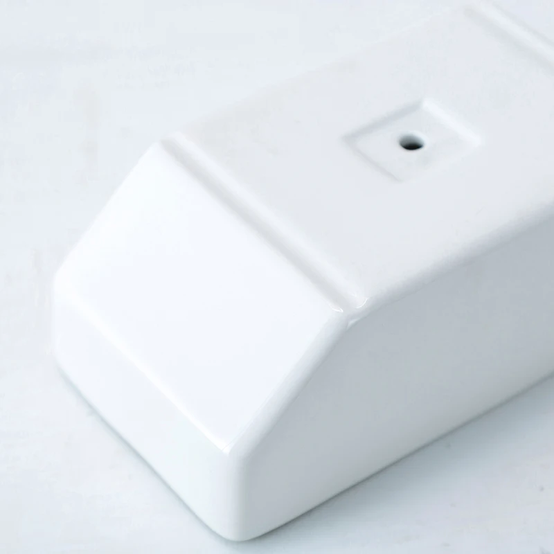 Металлическая стойка в скандинавском стиле белая керамическая ваза