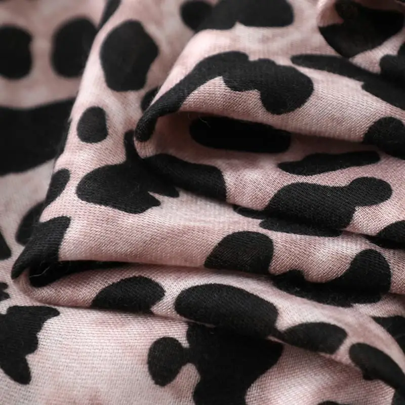 

Wholesale 2020 New Fashion Leopard Print Cotton Linen Scarf For Women's Long Spring Travel Sunscreen Shawl Cotton
