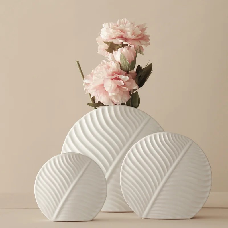

Современная Минималистичная керамическая ваза в виде листьев в скандинавском стиле для дома, гостиной, обеденного стола, шкафа для телевиз...