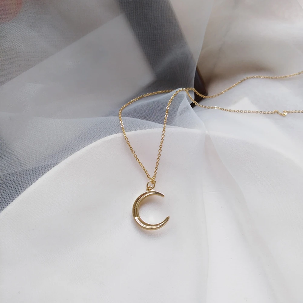 

2020 New Fashion Sweet Moon Silver Plated Jewelry Temperament Crescent Clavicle Chain Pendant Necklaces Hot Sale