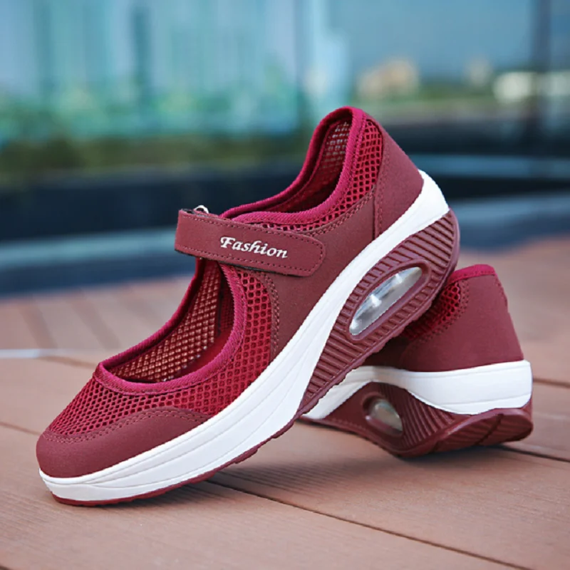 

Women's Shoes Mesh Ventilation Leisure Sports Shoes Velcro Button Walking Shoes Middle Aged Mother Rocking Shoes Slope Heel
