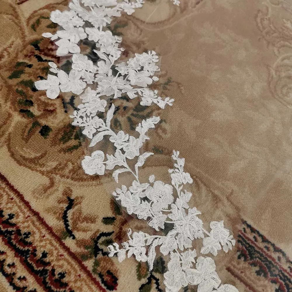 Длинная кружевная свадебная вуаль с зубчатыми краями и расчёской длиной 3 метра |