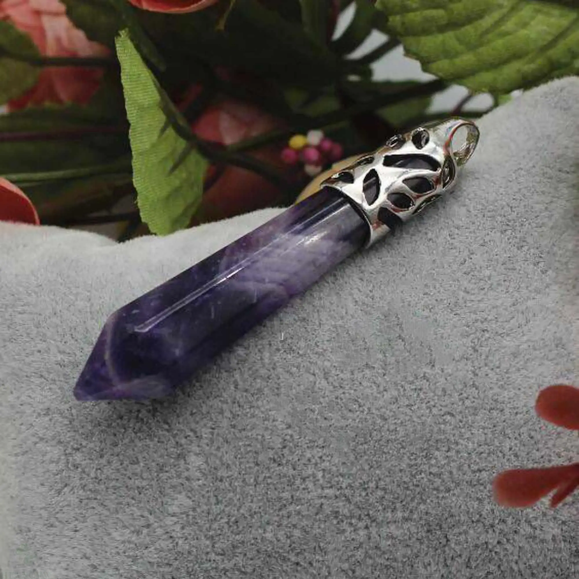 

Natural Amethyst gemstone pendant pillar silver necklace gift Inspiration Practice Diy spread Emotional Colorful Elegant