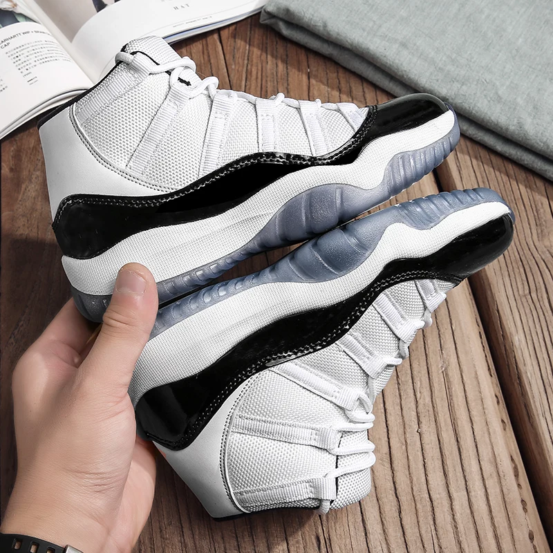 2020 Новое поступление Детские баскетбольные кроссовки 11s Concord Bred Space jam