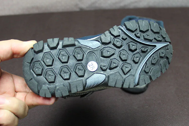 Новинка, 1 пара, водонепроницаемые, лыжные, кожаные, детские, шерстяные зимние сапоги, теплые зимние сапоги для девочек и мальчиков,-40 или-30 градусов, модные детские ботинки