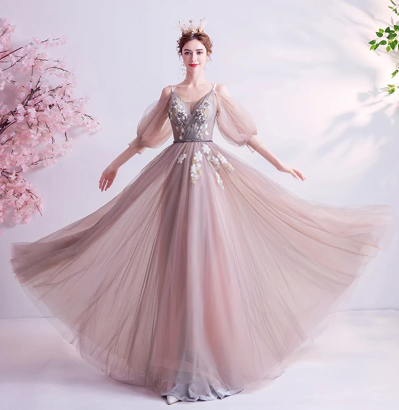 Рисунок 3 - Вечерние кружевные платья для беременных