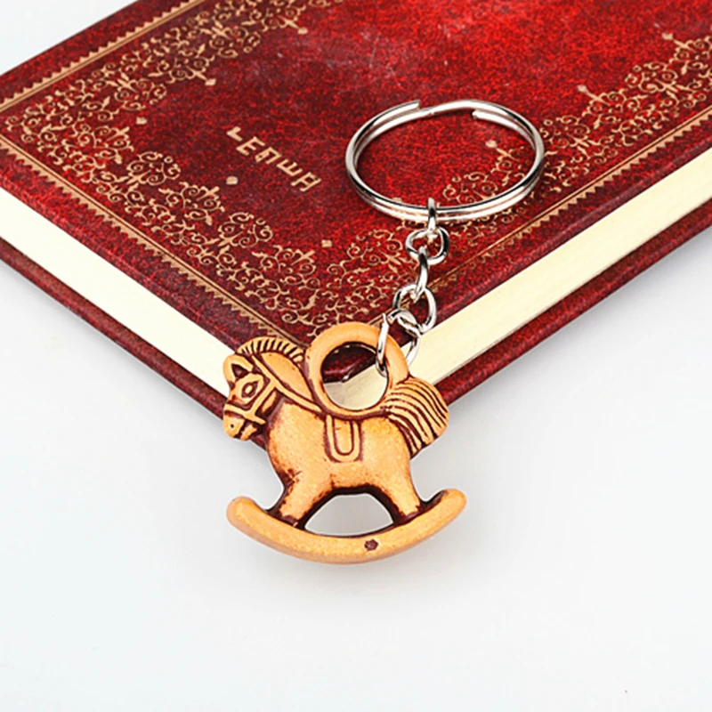 

100pieces Trojan Horse Pendant keychain hanger 25mm keyrings wholesale promotion wood gift pendant keyring Diy