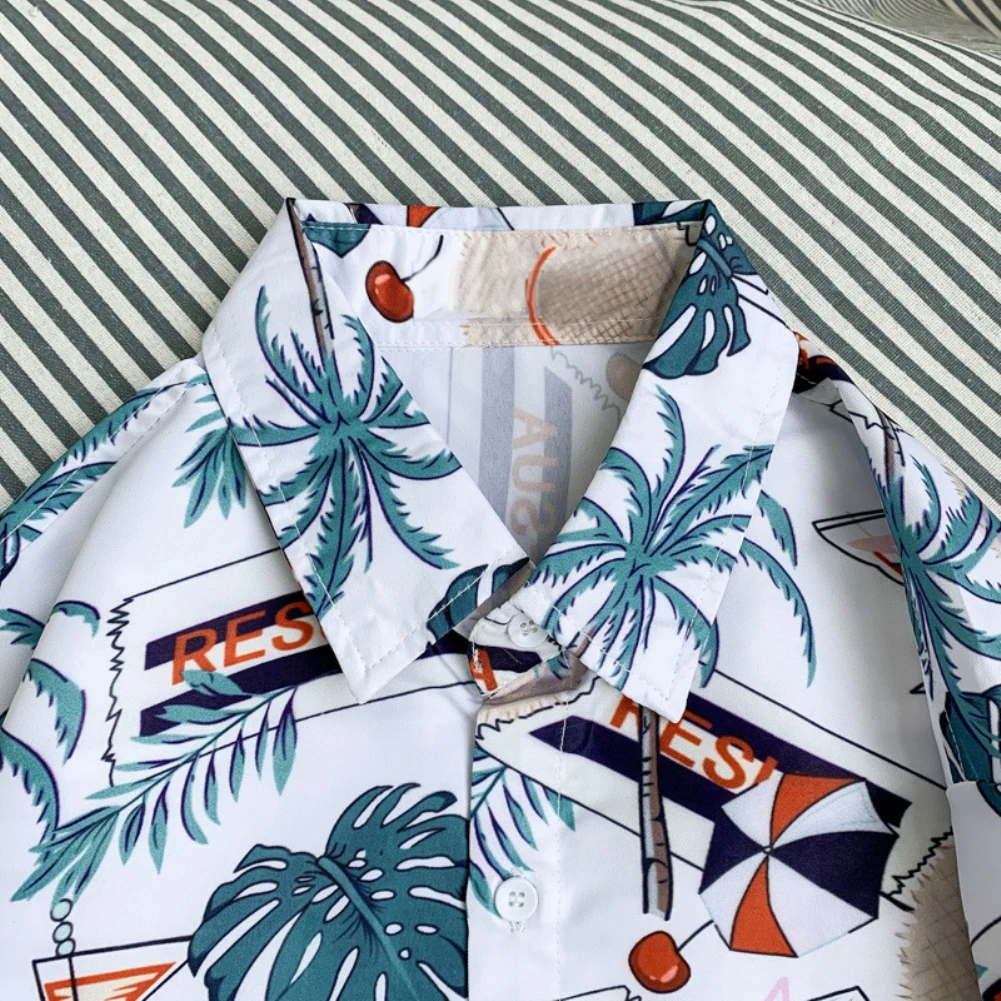 Мужская пляжная блузка с отложным воротником и полурукавами на пуговицах |