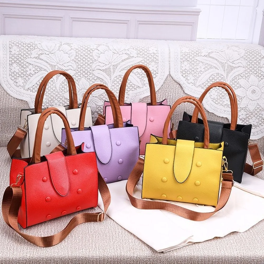 

New Female Bag Large Capacity Leather Shoulder Bag Fashion Portable Tote Crossbody Bag Belt Decoration Luxury Designer Bag