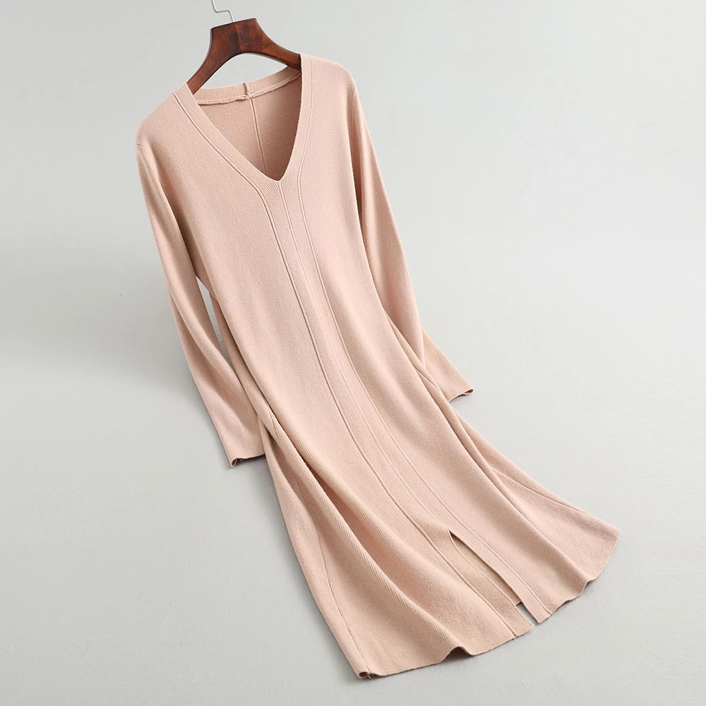Женское трикотажное платье свитер с V образным вырезом однотонное эластичное