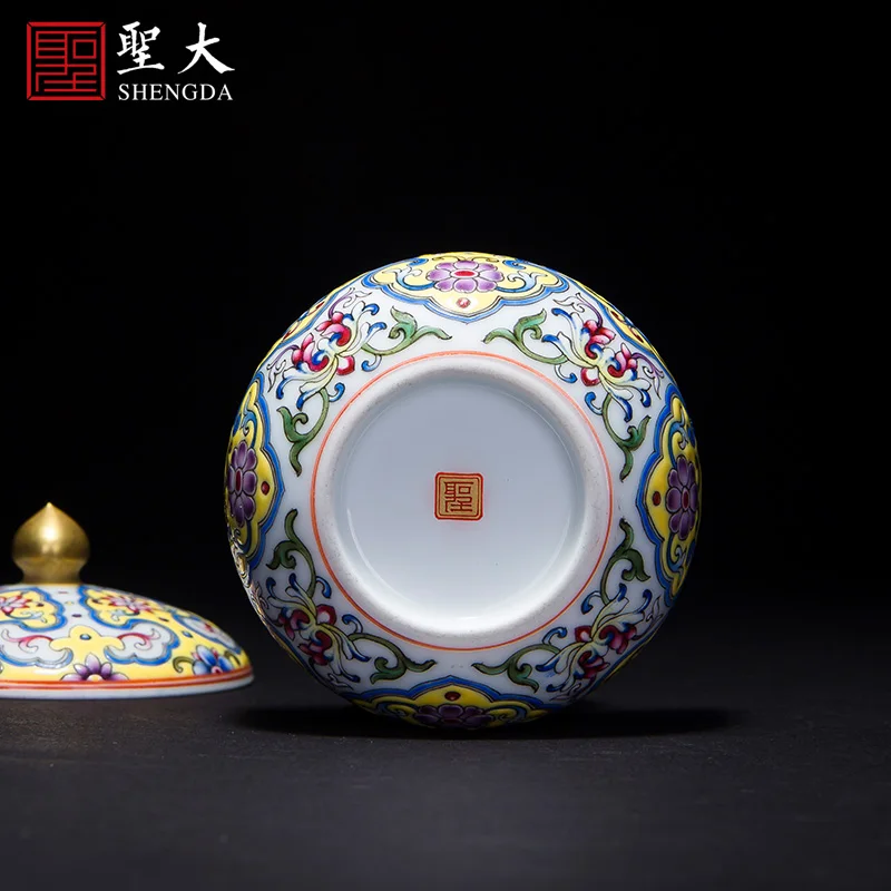 

ceramic tea pot yellow colored enamel to flexibly all hand of jingdezhen tea service this flower grain storage tanks