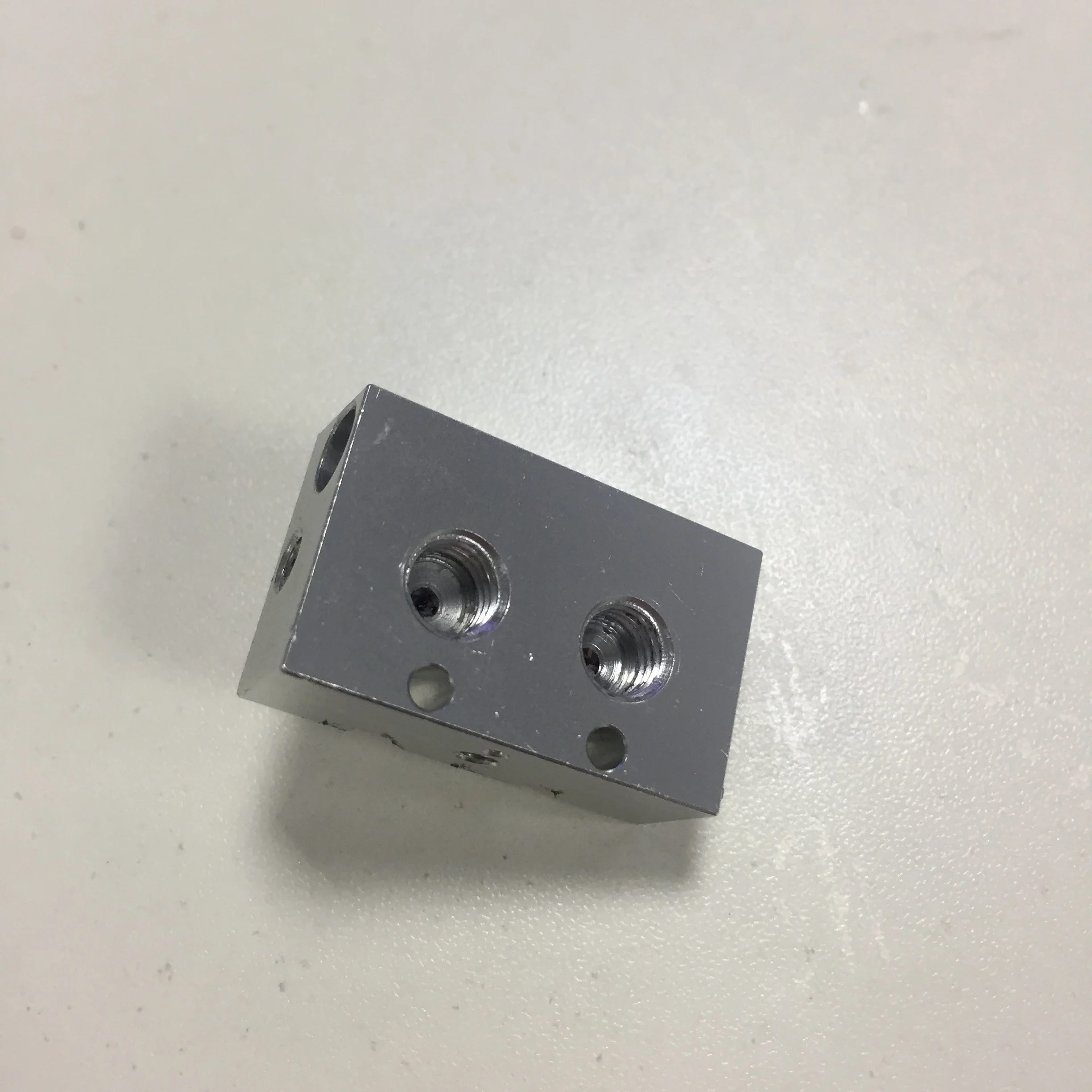 A10M нагревательный блок с двумя входами и одним выходом (черный) | Компьютеры офис