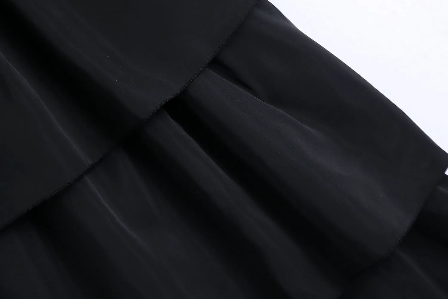 

Summer 2020 Sexy Dress Women New Holiday Style Three Layer Cake Sling Dress Ruffles Sleeveless Shoulder Straps Black Dress