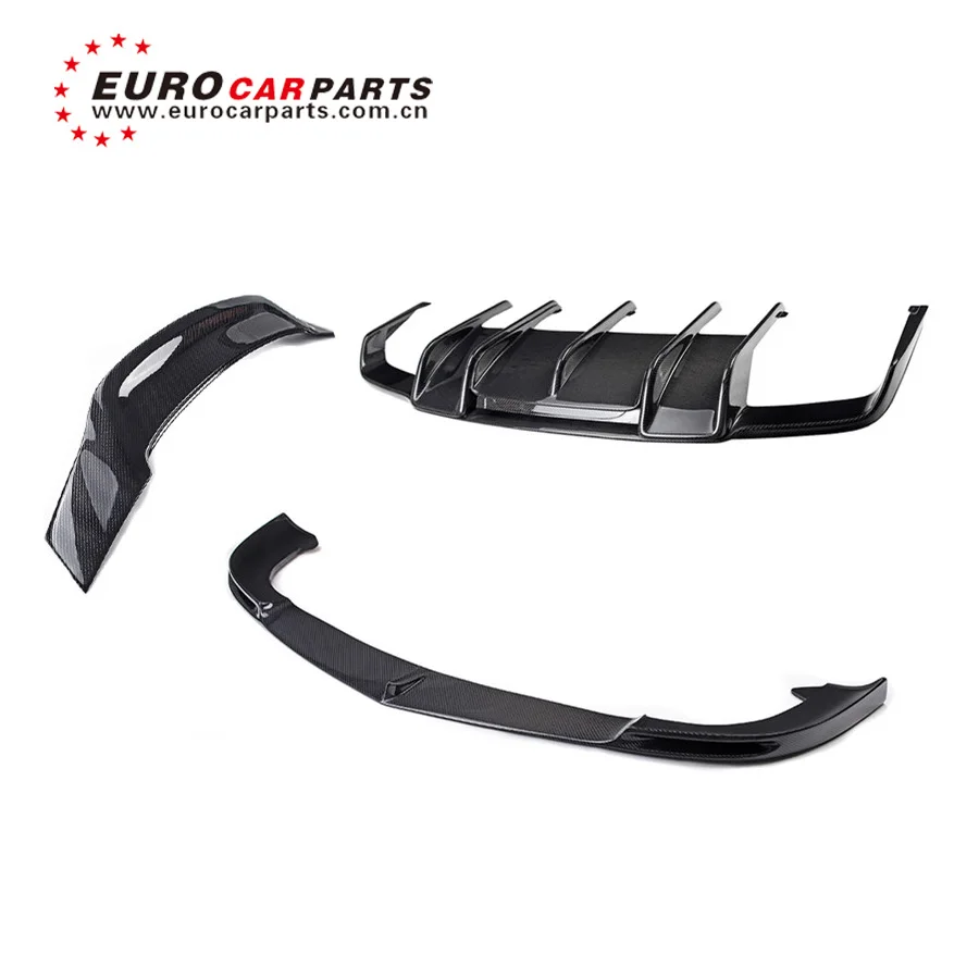 

Задний диффузор и задние крылья для CLS class w218 CLS63 carbon finber