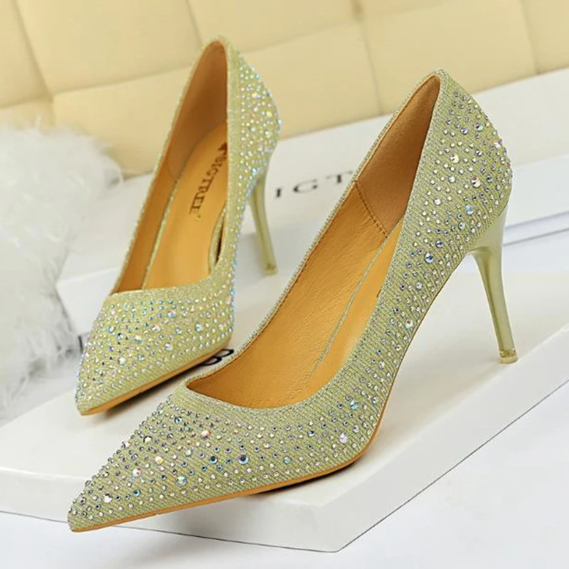 Туфли-лодочки женские на высоком тонком каблуке заостренный носок Хрустальная