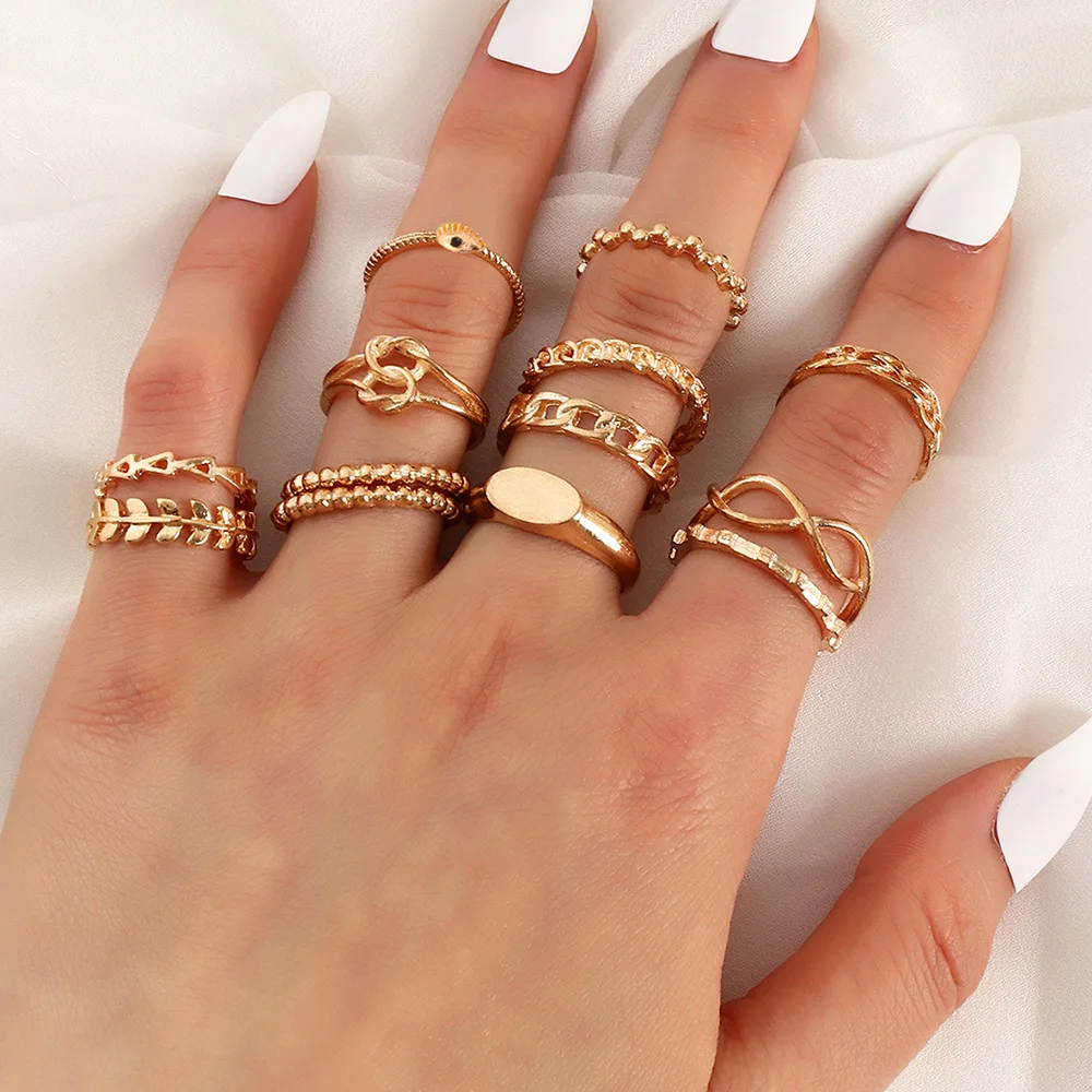 

13 Simple and Creative Geometric Hollow Rings Noble and Fashionable Ladies Casual Demon Eye Party Ring Set Jewelry
