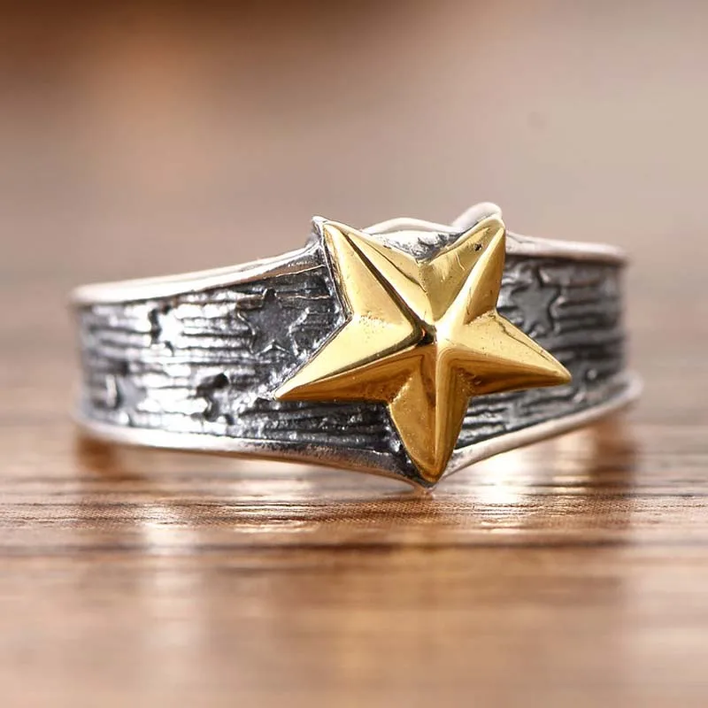 

Женское кольцо из серебра 925 пробы с пятиконечной звездой