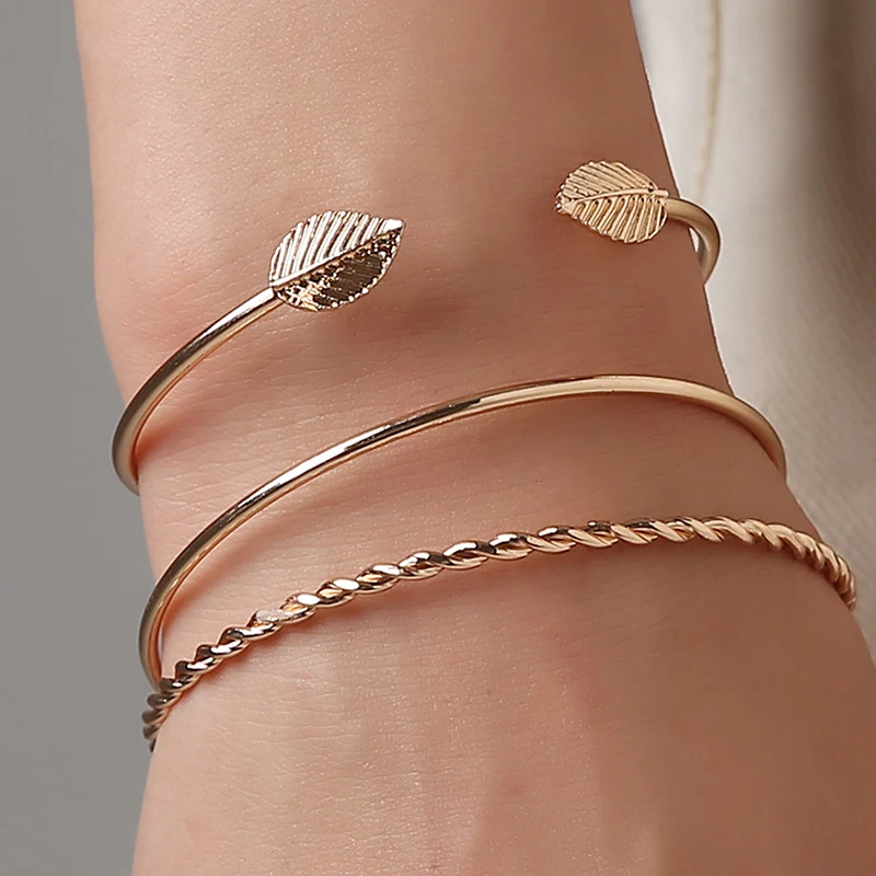 

3pcs Gold Bracelet Loop For Women Fashion Cuff Bangle Leaves Design Simple Accessories Wholesale Party Bracelet Jewelry Sets