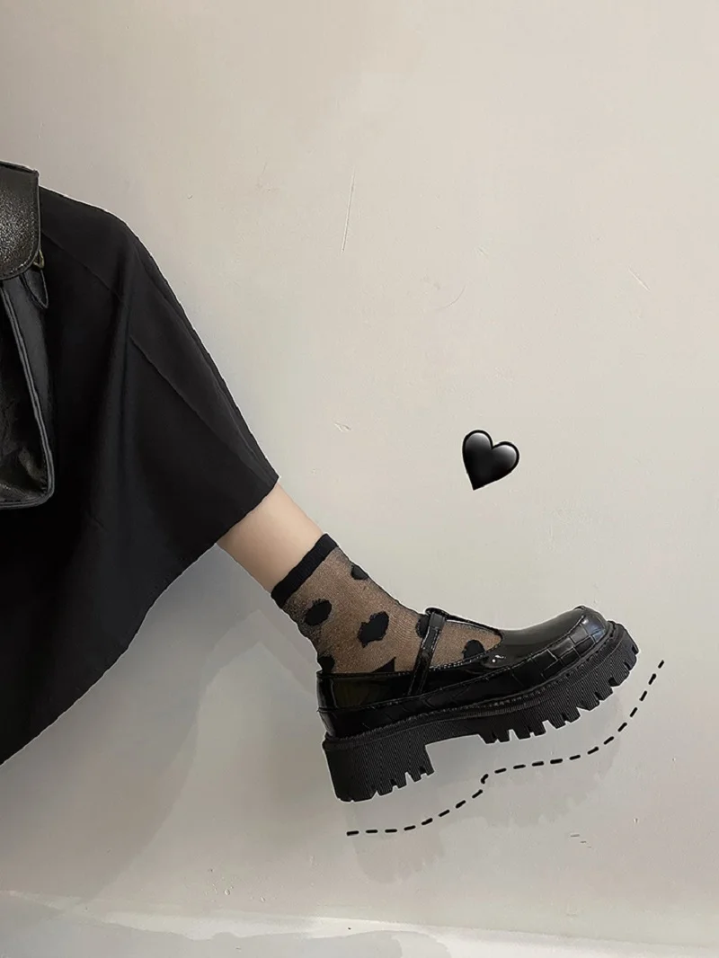 Новинка 2021 модные черные женские кожаные туфли в британском стиле на плоской