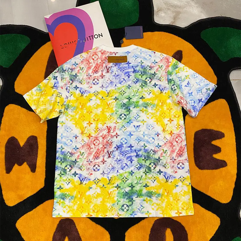 

High quality spring new round collar short sleeve T-shirt with printing
