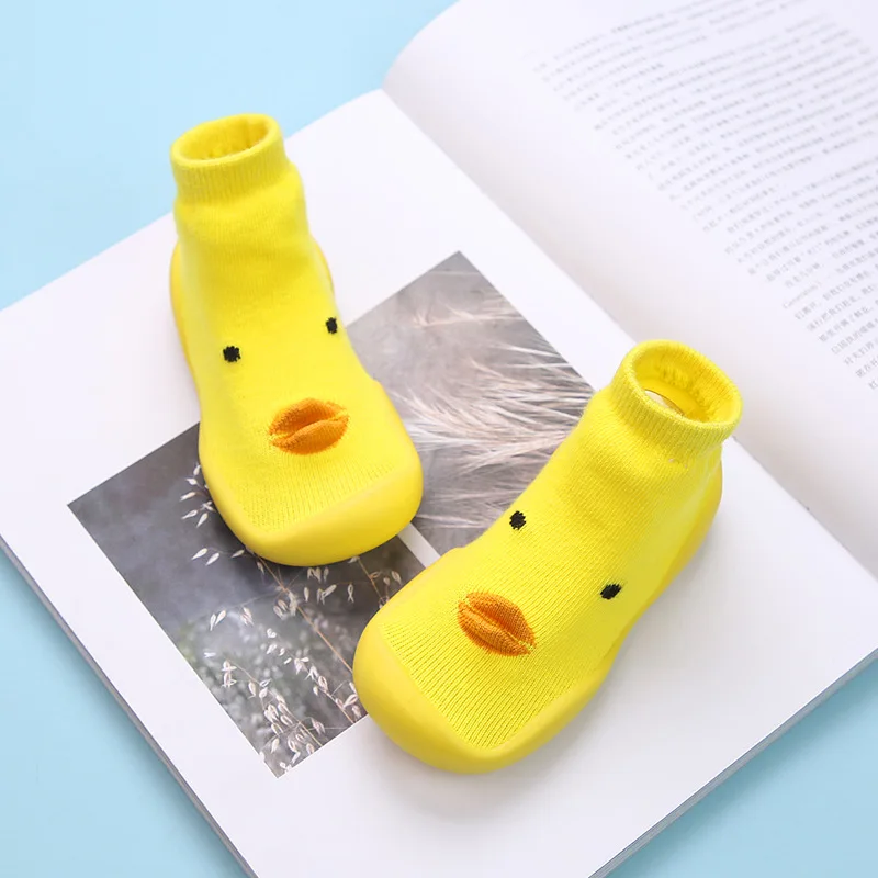 Little yellow duck Мягкие чулочно-носочные изделия для маленьких девочек и мальчиков Уличная обувь attipas same desig кроссовки bebe для первых шагов, брендовая нескользящая обувь для малышей - Цвет: Little yellow duck