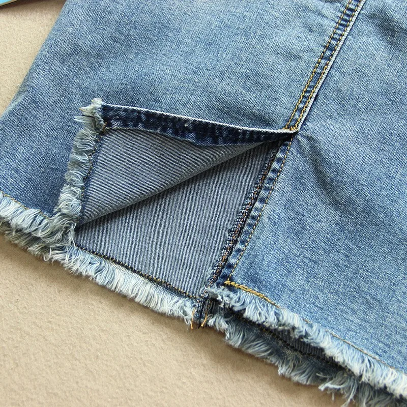 Джинсовая женская облегающая юбка модная пикантная однобортная джинсовая