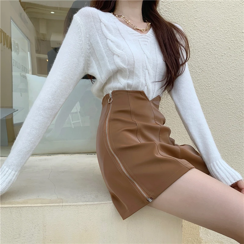 

Ins Chic Spring Summer New Europe Irregular High Waist Zipper Faux Leather Shorts Women Japanese Wide Leg Shorts Pants