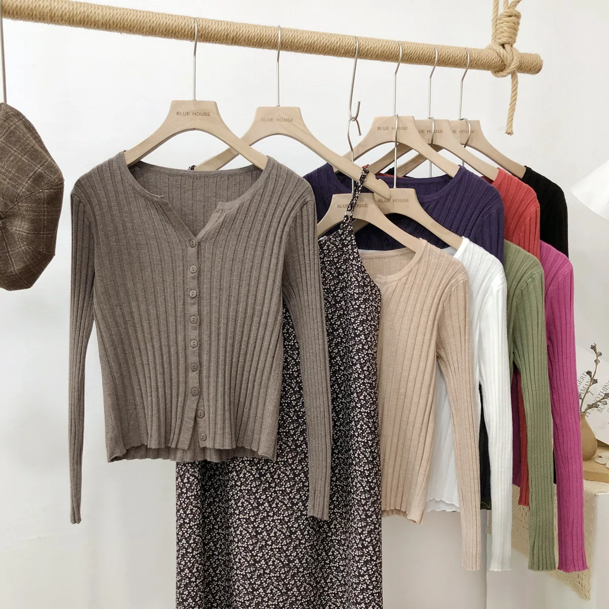 

Однотонный вязаный кардиган для женщин с v-образным вырезом и длинными рукавами, вязаный свитер на пуговицах, Повседневный Кардиган на весн...