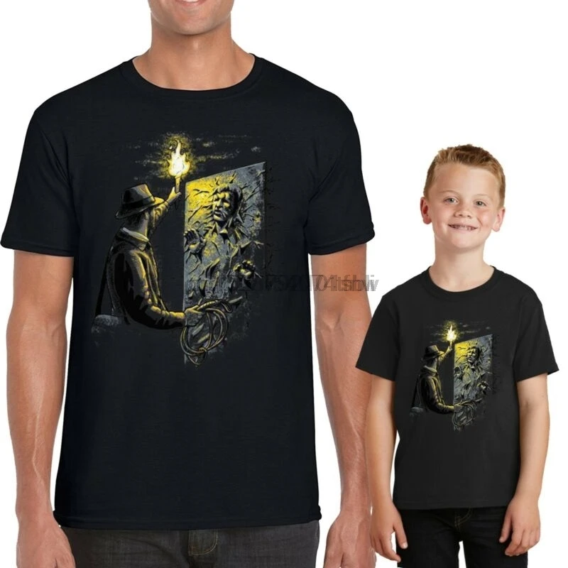 Футболка с эмблемой из фильма Индиана Джонс (1) |