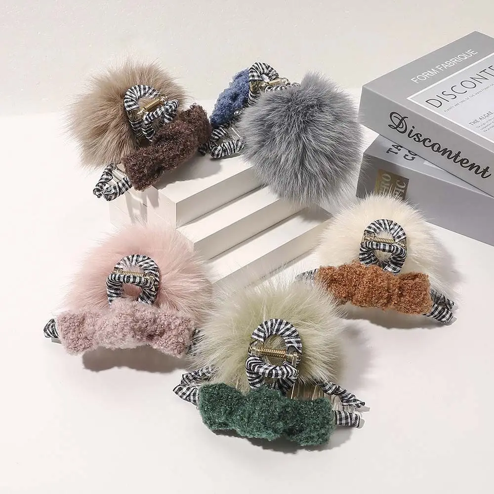 

Winter Big Plush Bow Fluffy Plush Imitation Mink Fur Fashion Barrettes Plush Ball Hair Claws Hair Clips Hair Ornaments