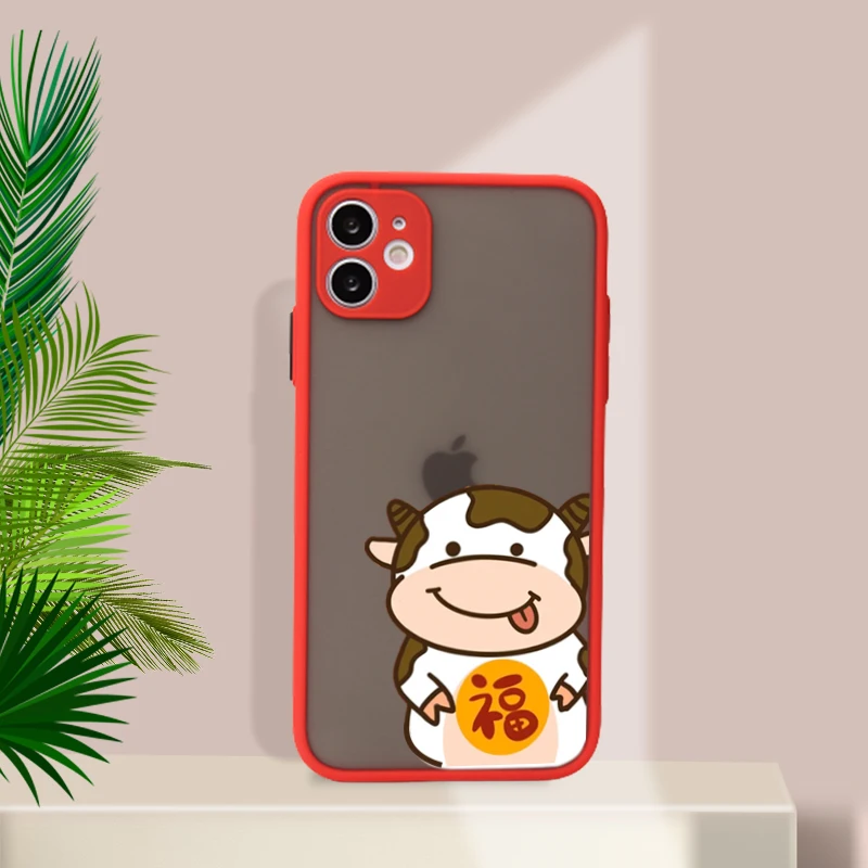 

Skin Feel iPhone Cases For iPhone 11 12 13 Pro Max Mini 7 8 Plus XR X XS Cartoon Cow Cellphone case