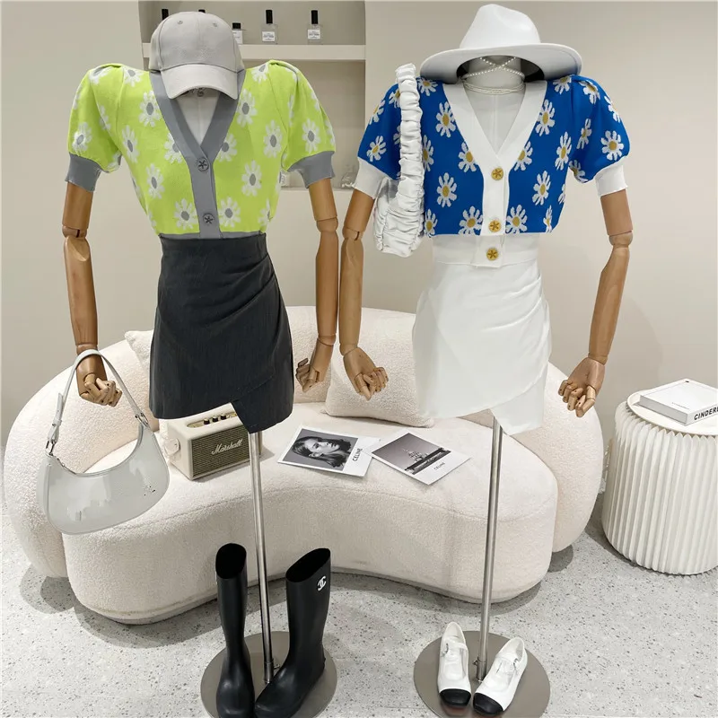 

Women Clothing Spring Summer 2021 Fashion Sweet Retro Niche Design Floral Print Short Sleeve Knitting Cardigan V-neck Short Top
