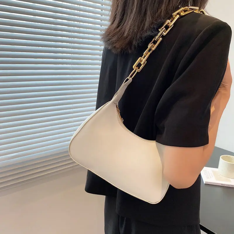 

Women'S Shoulder Bag With Gold Chain Leather Half Moon Handbags Side Bags For Women 2021 Hit Small Cute Purses And Handbags