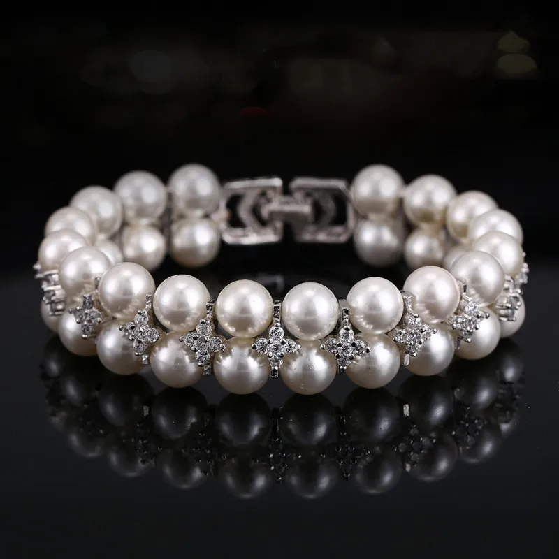 Браслет из натурального пресноводного жемчуга с цирконием в стиле Ms. Style