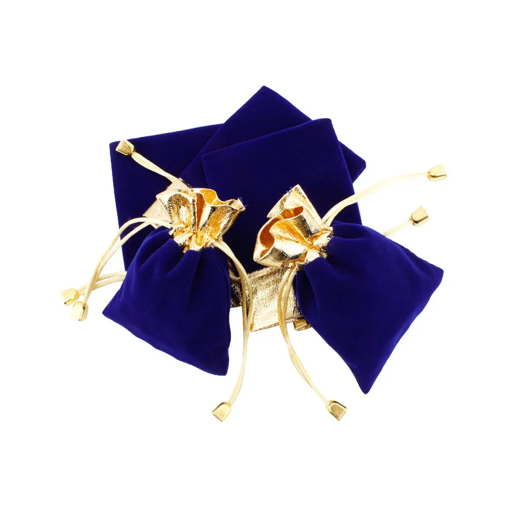 Рисунок 5 - элегантный красный бархатный мешочек разных размеров