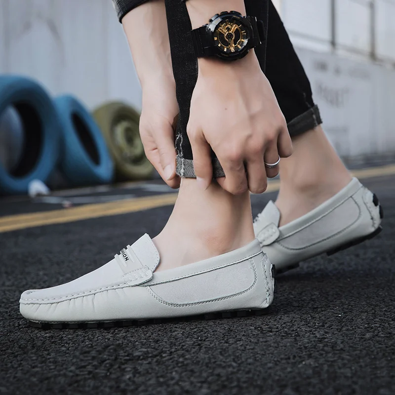 

Loafers Men cow suede Leather Penny Loafers Men Moccasins outdoor fashion Boat Shoes Slip On Driving Shoes men Loafers Soft