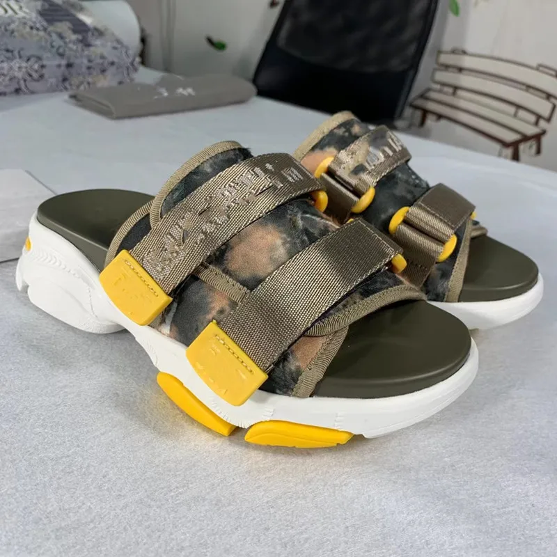 

2021 ladies sandals, thick beach sandals, slim, street style