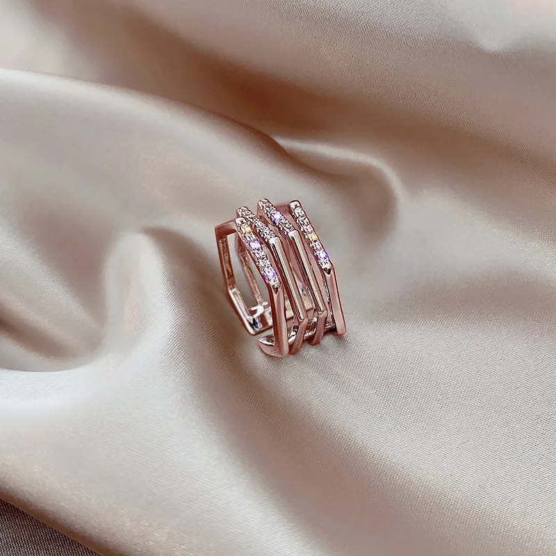 

Multi-Layer Hollow Round Open Rings 2021 Trend Fashion Lady Zinc Alloy Wedding Party Vintage Women's Ring Classic Jewelry Gift