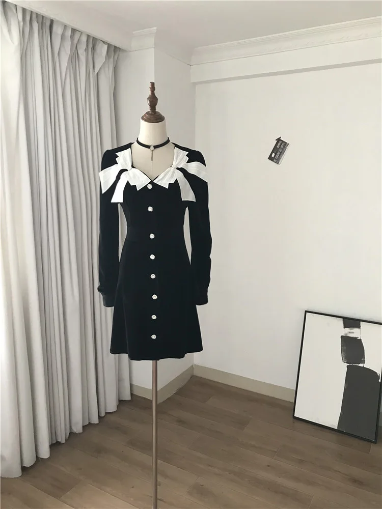 

"Bow dress" new French retro V-Neck long sleeve dress fall / winter 2020