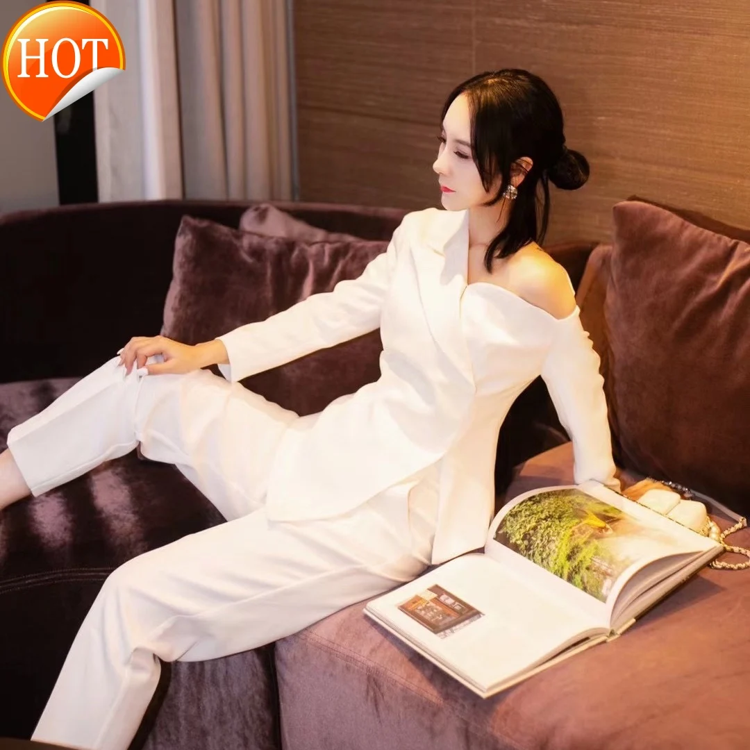 

Дизайн ощущение светильник Кая роскошь, тонкий и модный костюм с открытыми плечами, леггинсы из двух частей, женский новый зарубежный стиль ...