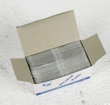 

Disposable alcohol-cotton nail cleaning tissue box containing 100 disinfecting tissues