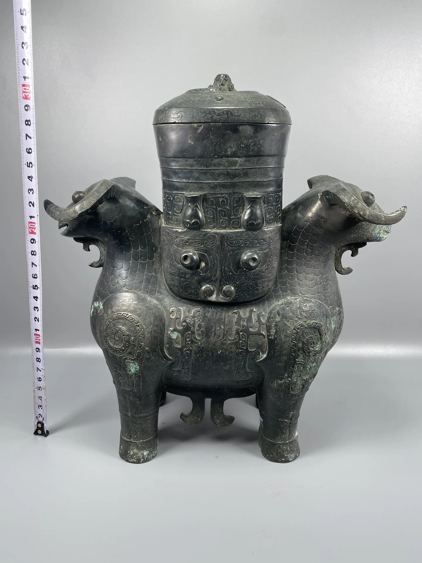 

LaoJunLu Fine Shuangyang Zun Weighs 4.92 Kg Imitation antique bronze masterpiece collection of solitary Chinese traditional