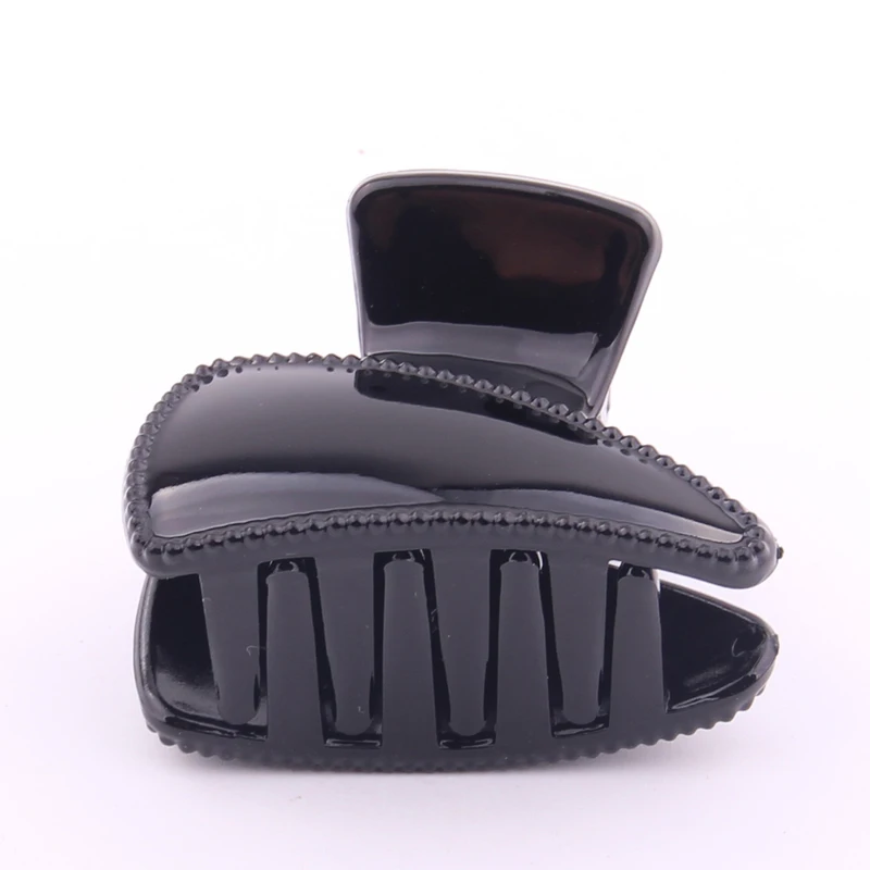 

2 PCS small crabs for hair teeth hair claw clips creative simple geometric black acrylic hairgrips triangle hair clamps headwear