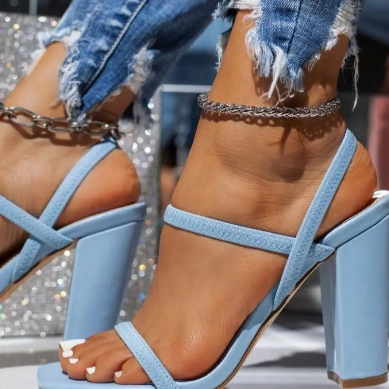 Сандалии женские на высоком каблуке Босоножки с открытым носком принтом змеиной