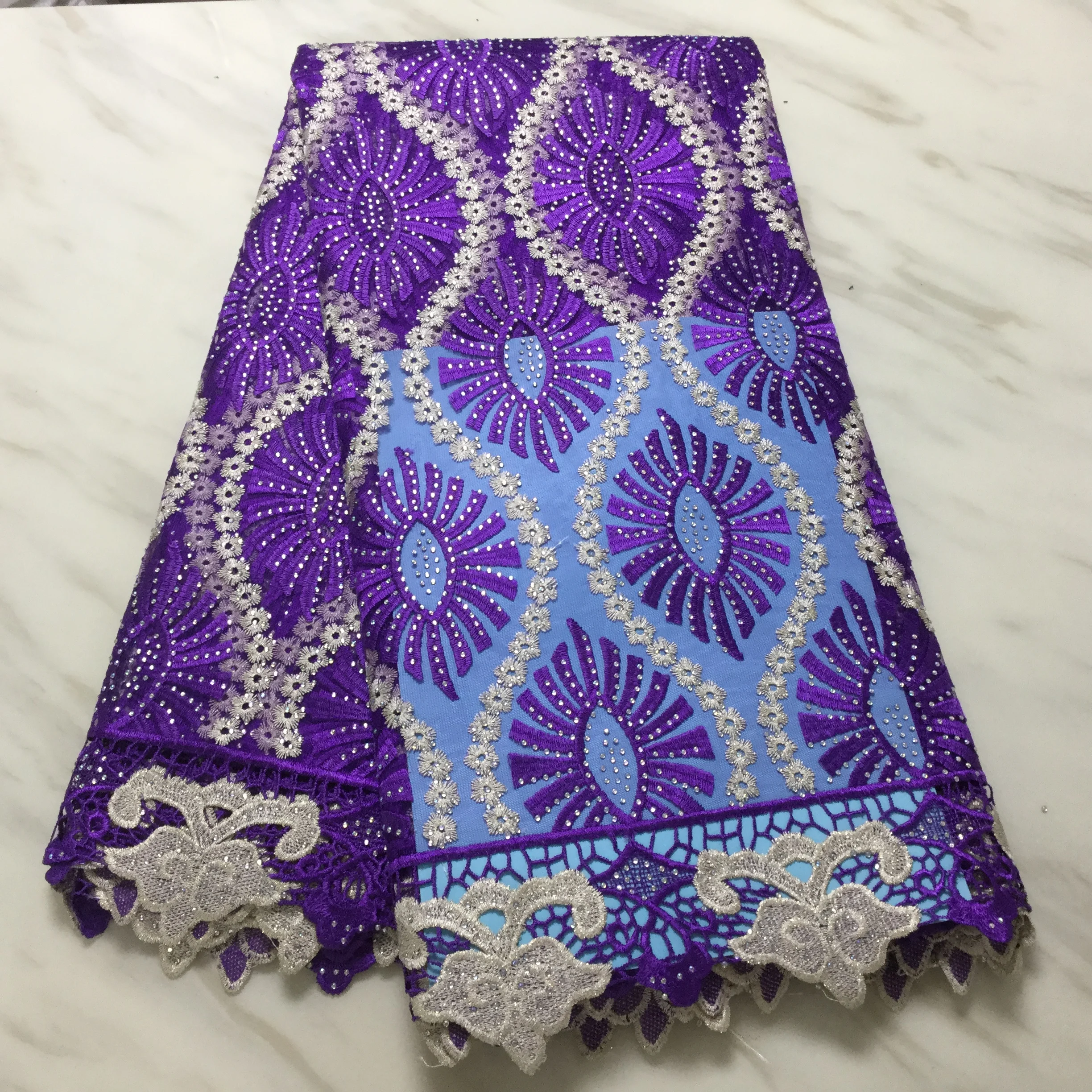 

Высококачественная африканская фиолетовая Тюль с вышивкой, кружевная ткань, последняя модель, ткань с камнями на Рождество